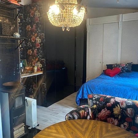 Romantic House -Romantyczny Domek Dla 2 Doroslych グディニャ エクステリア 写真